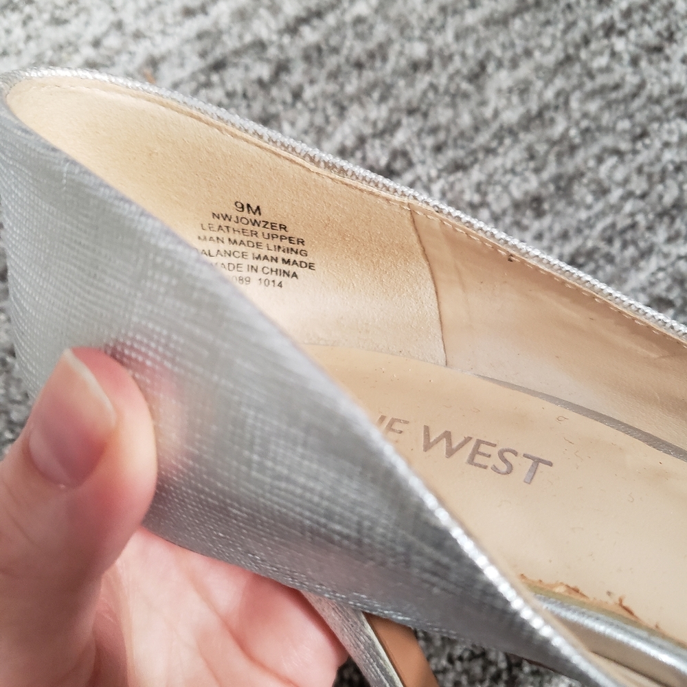 Nine West Size 9M Silver Stiletto High Heels - Picture 3 of 13